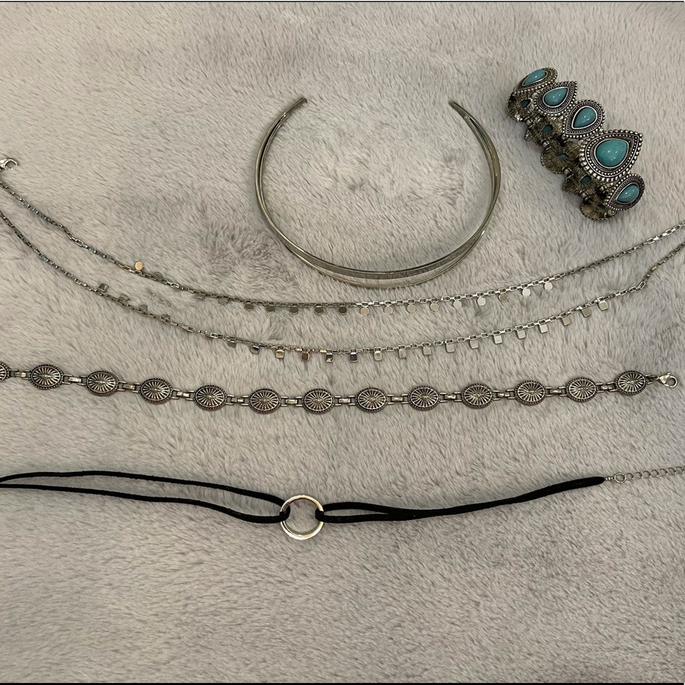 4 Express choker necklaces. AND 1 bracelet!